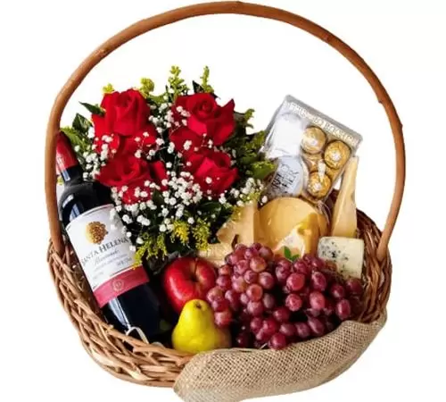 Cesta de Queijos e Vinho com Flores e Chocolate